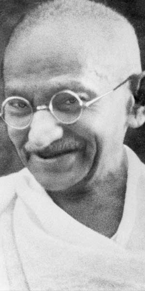 le più belle frasi di  Gandhi Mahatma